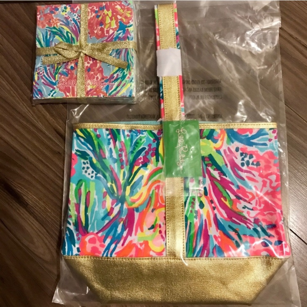 NWT Lilly Pulitzer Wine Tote Napkin Fan Sea Print